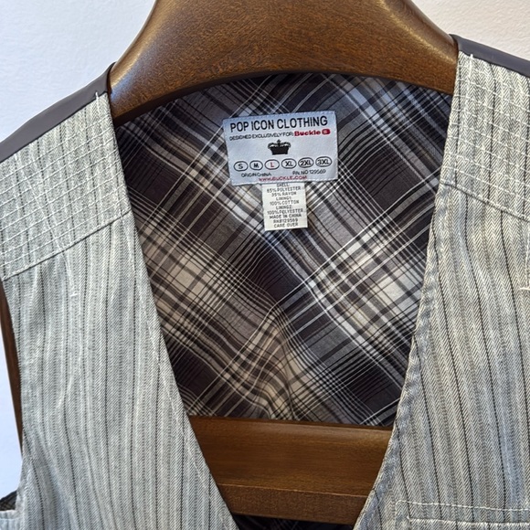 POP ICON CLOTHING vest size Large - Picture 5 of 6